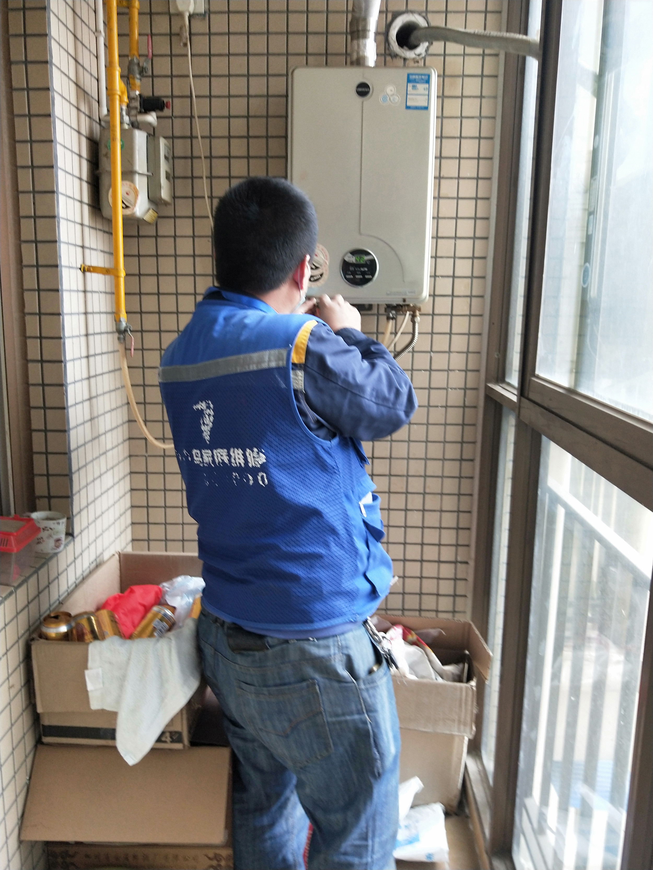 武漢服務(wù)器維修_捷達(dá)汽車雨刷器的維修_服務(wù)和連接的外圍應(yīng)用配置器