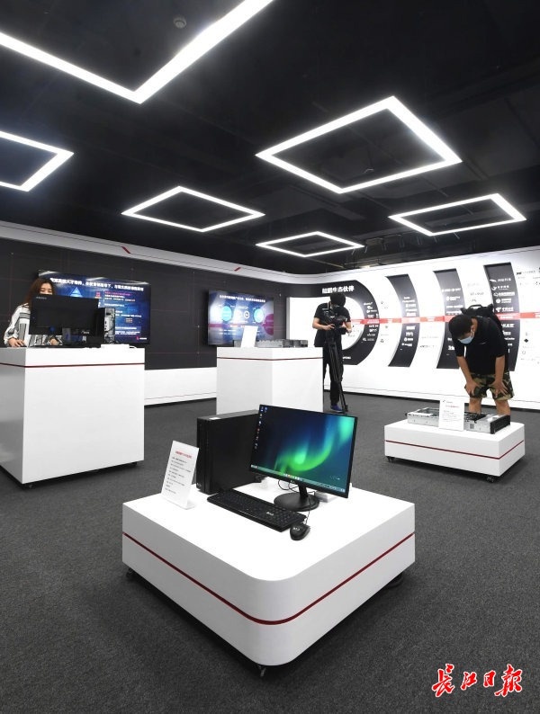 助力武漢數(shù)字經(jīng)濟(jì)發(fā)展，長江鯤鵬一年接入企業(yè)三百余家