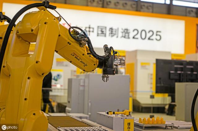 騰訊、華為為何都用IT技術(shù)外包？畢業(yè)生求職，IT外包公司值得去嗎